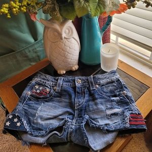 Miss Me shorts size 26